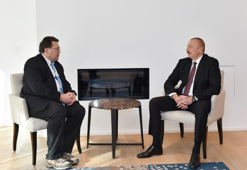 В Давосе состоялась встреча Президента Ильхама Алиева с мэром швейцарского города Монтре