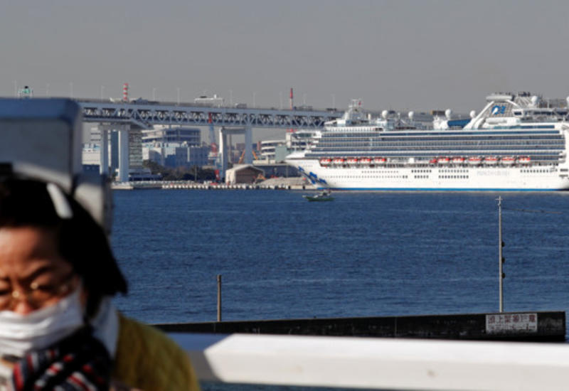 Число зараженных коронавирусом на круизном лайнере в Японии перевалило за 170 человек