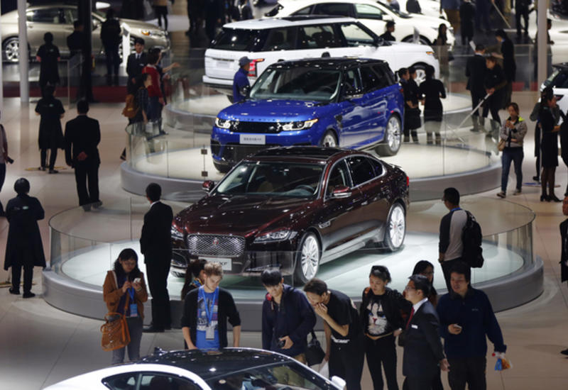 Продажи автомобилей в Китае упали на 18%