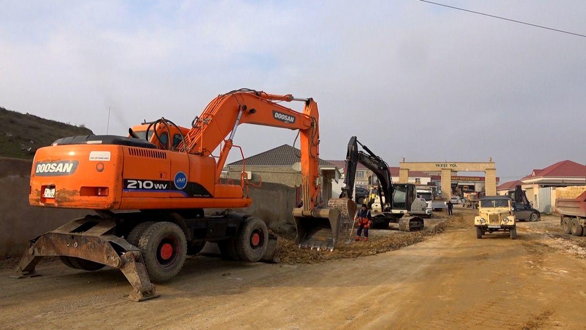 На территории Абшеронского района комплексно ремонтируются дороги