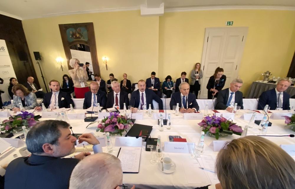 Президент Ильхам Алиев принял участие в круглом столе на тему "Энергетическая безопасность" в рамках Мюнхенской конференции по безопасности