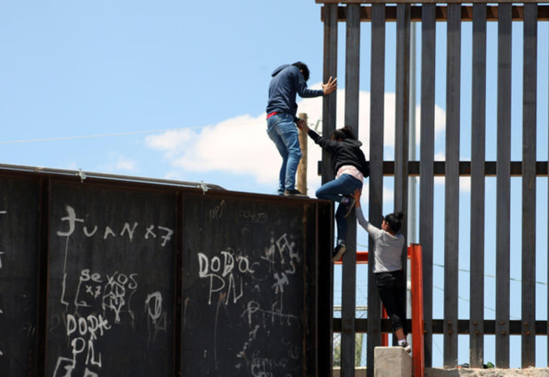 Трамп похвалился стеной на границе с Мексикой