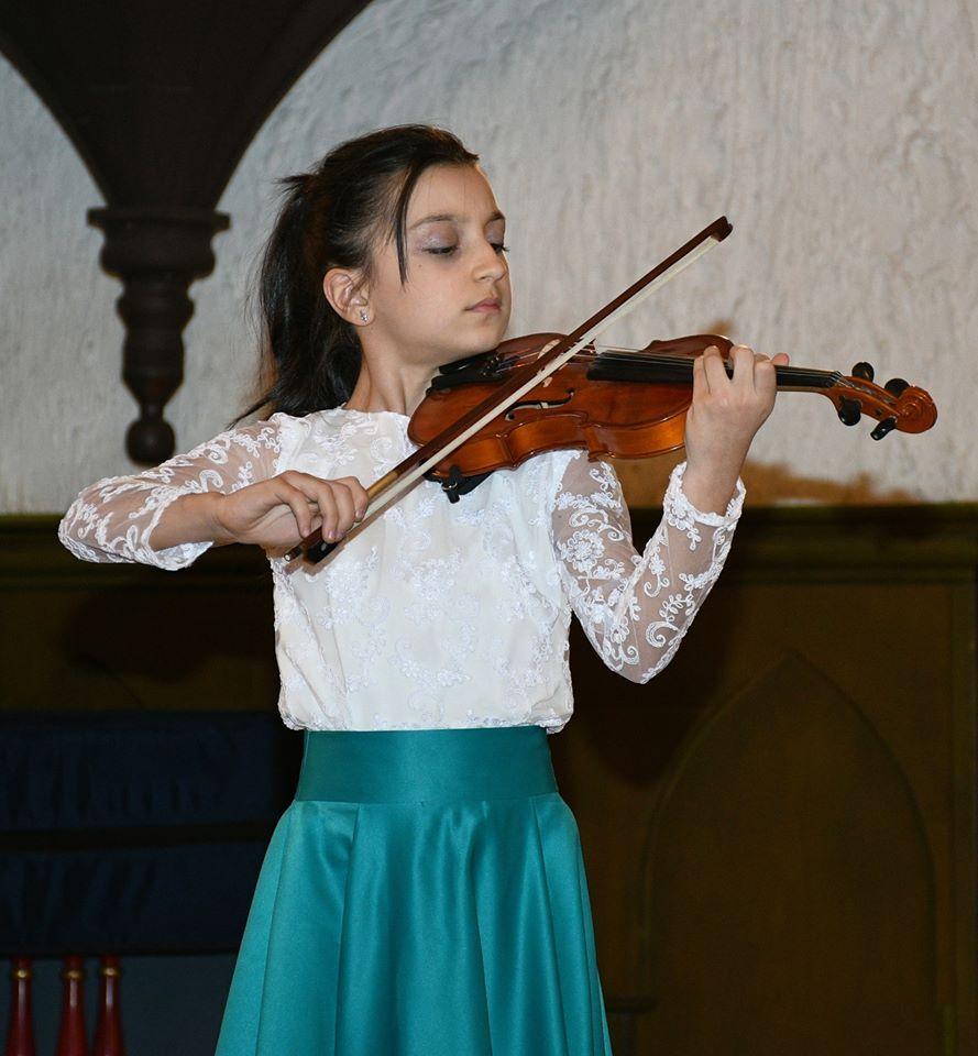 В Баку состоялся концерт в рамках проекта "Gənclərə dəstək"