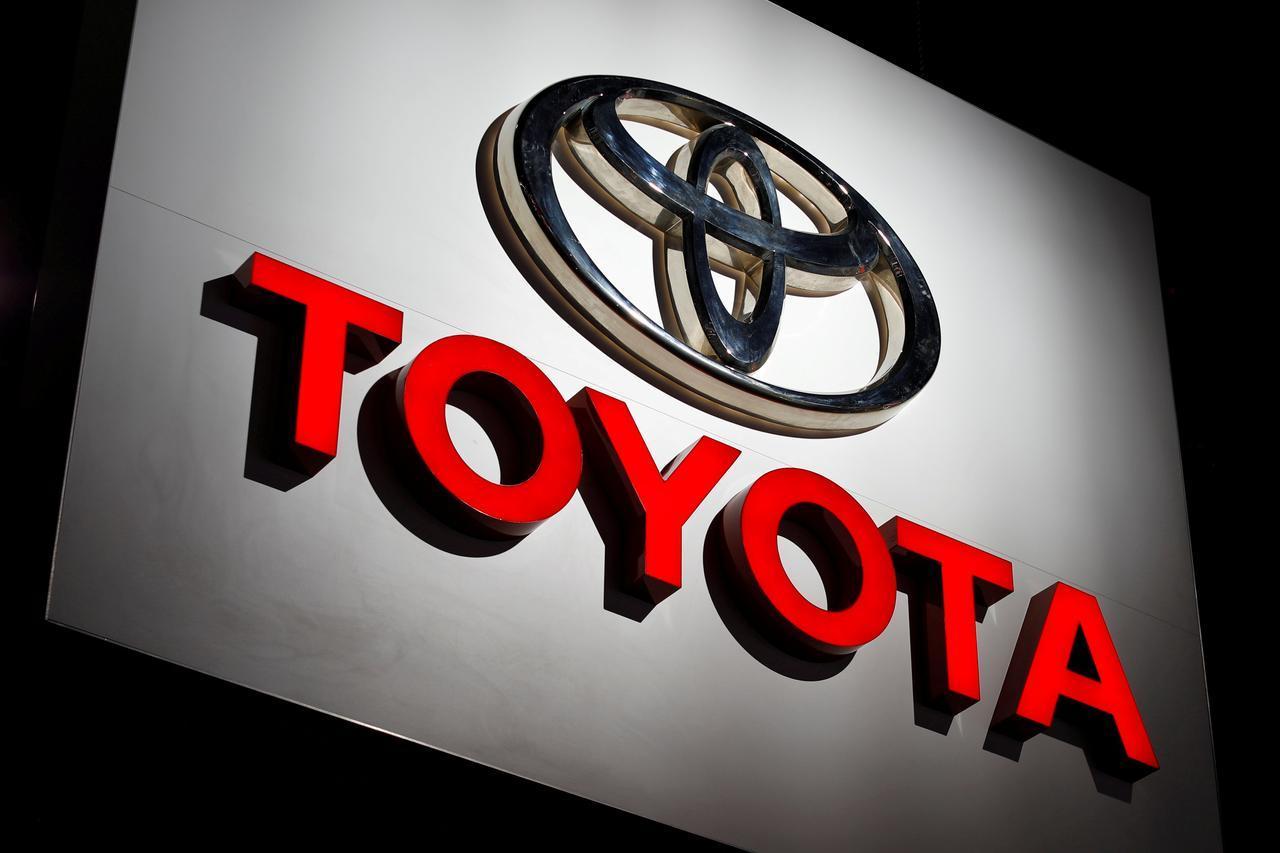 Toyota предупреждает клиентов