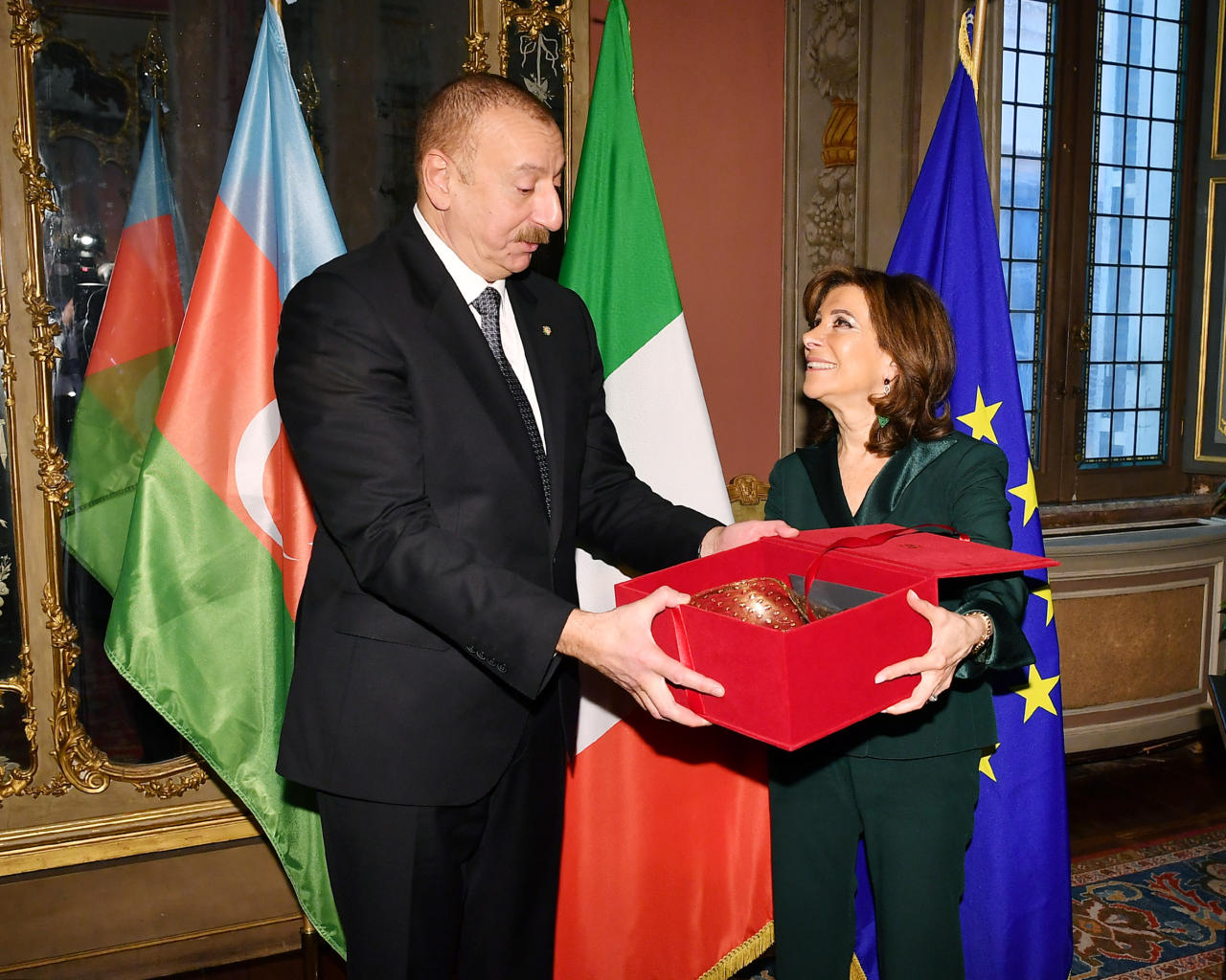 На встрече с председателем Сената Италии подчеркнут высокий уровень связей между двумя странами