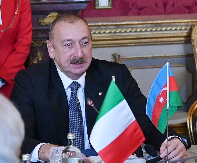 Состоялась встреча Президента Азербайджана Ильхама Алиева и Президента Италии Серджо Маттареллы в расширенном составе