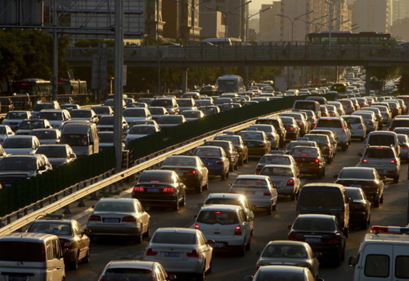 Продажи пассажирских автомобилей в Китае рухнули на фоне вспышки коронавируса