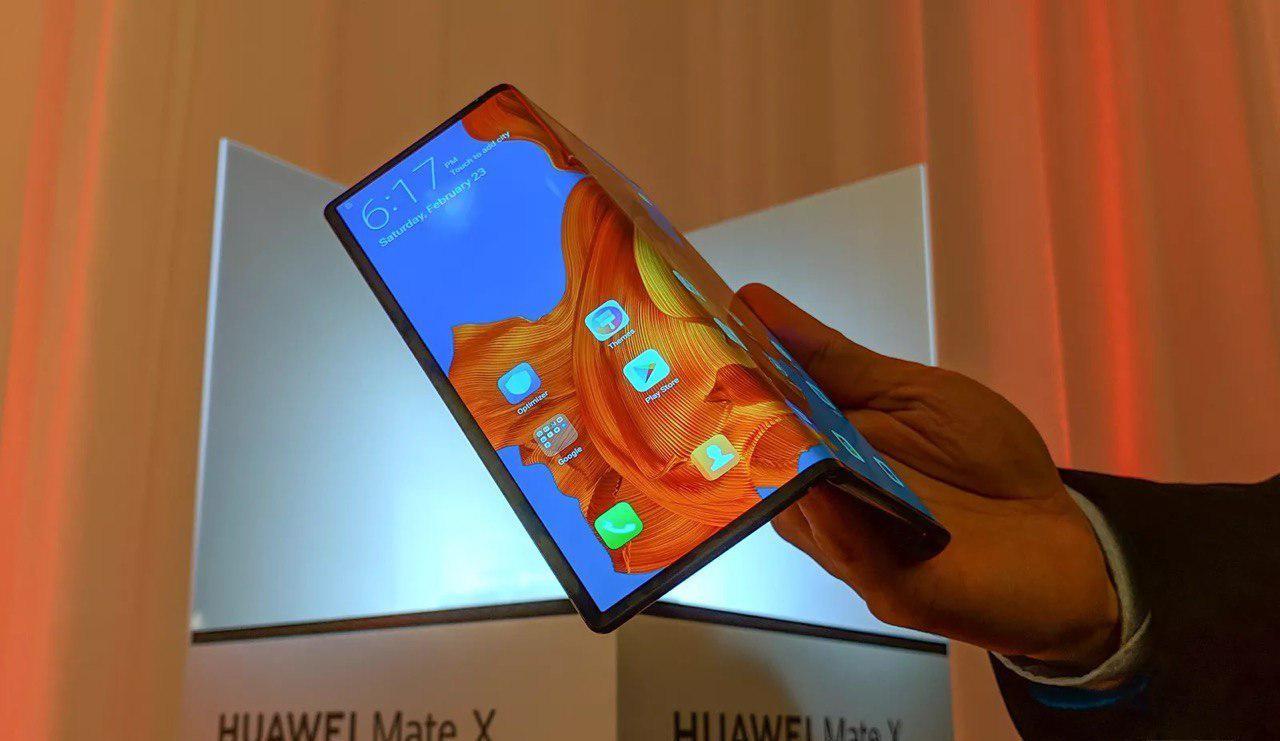 Huawei представила складной смартфон, поддерживающий 5G