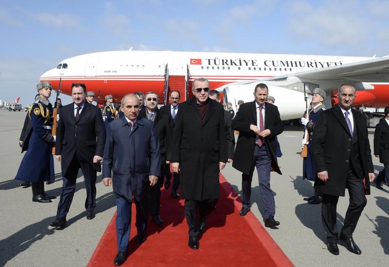 Реджеп Тайип Эрдоган прибыл с визитом в Азербайджан