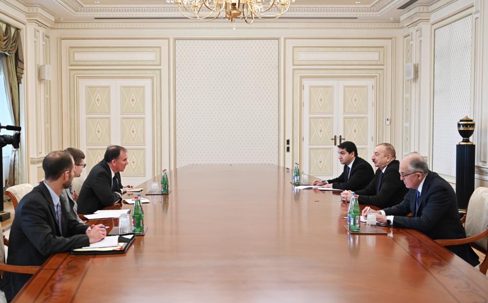 Президент Ильхам Алиев принял советника заместителя государственного секретаря США по энергетической дипломатии