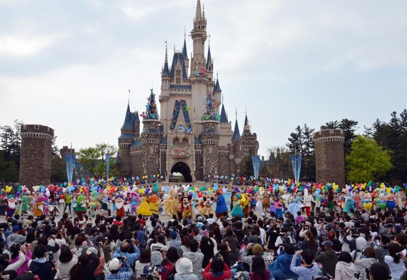 Disneyland в Токио временно закрыли