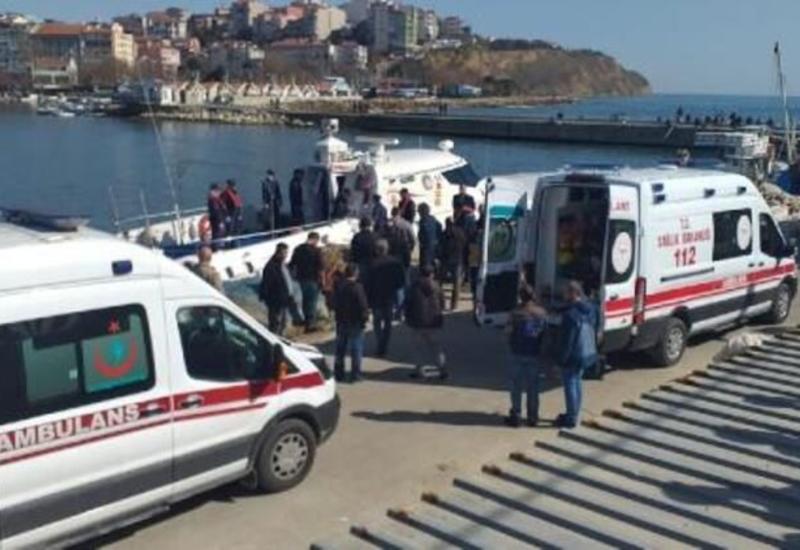 В Стамбуле произошел пожар на яхте - есть погибшие