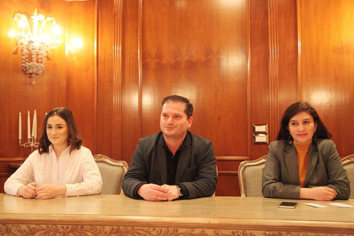 Азербайджанский театр будет сотрудничать с волонтерами