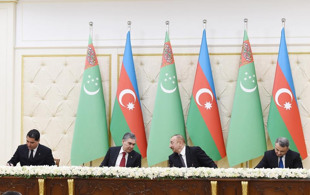 Подписаны азербайджано-туркменские документы