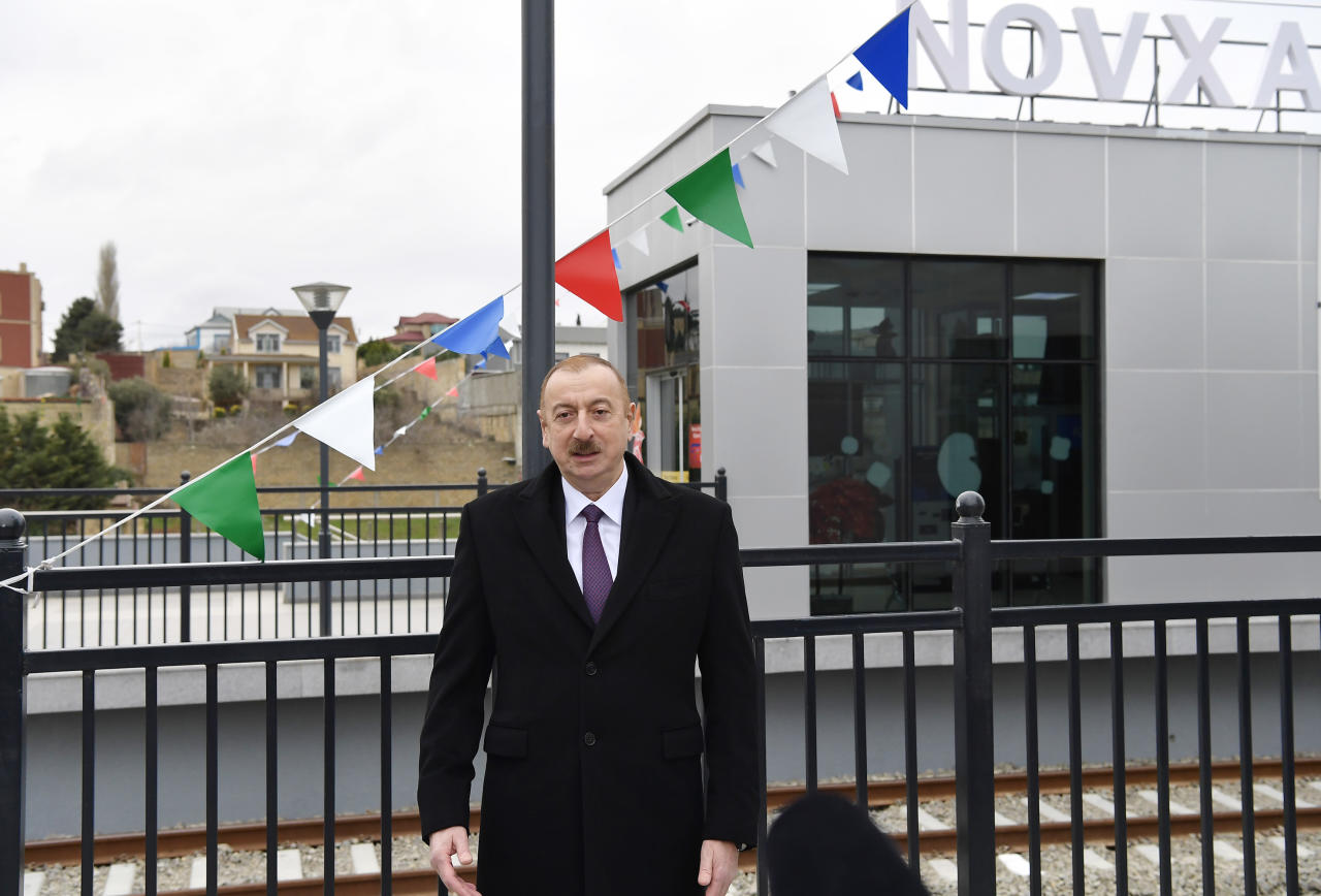 Президент Ильхам Алиев принял участие в открытии после реконструкции участка Пиршаги-Горадиль-Новханы-Сумгайыт Абшеронской кольцевой железной дороги