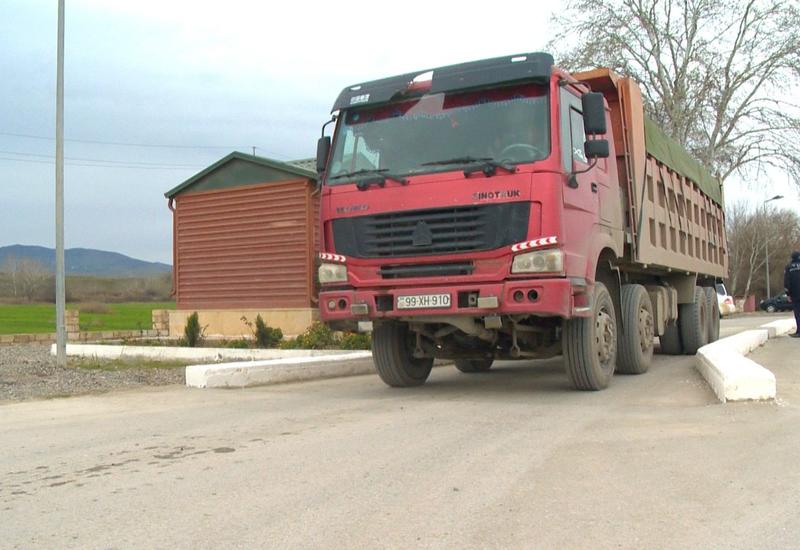 В Азербайджане ограничат движение грузовых автомобилей