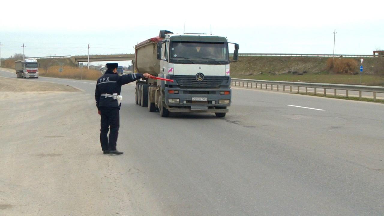 В Азербайджане ограничат движение грузовых автомобилей