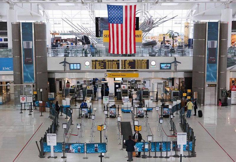 Число отмененных рейсов в США превысило 2,3 тыс.
