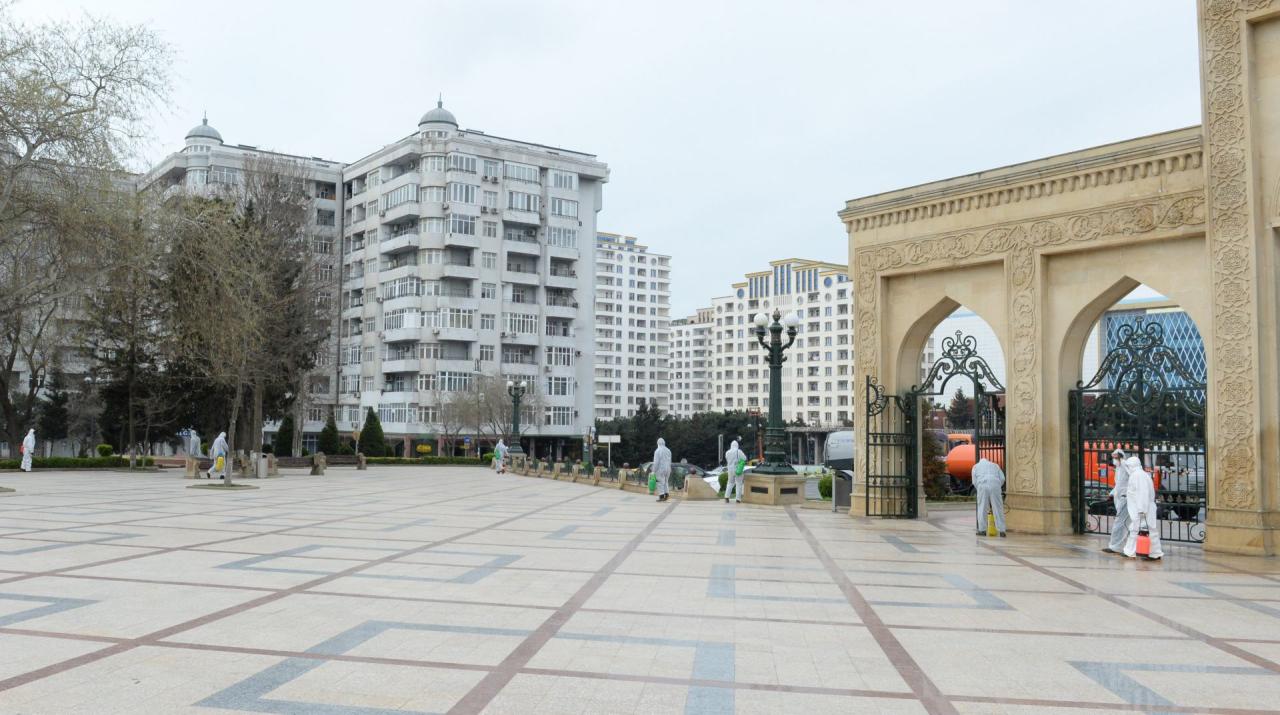 В Баку усилены меры по дезинфекции