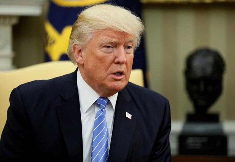 Трамп объявил режим ЧС в Северной Каролине