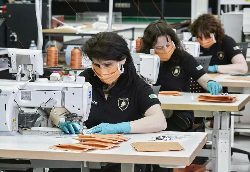 Lamborghini запустила производство медицинских масок