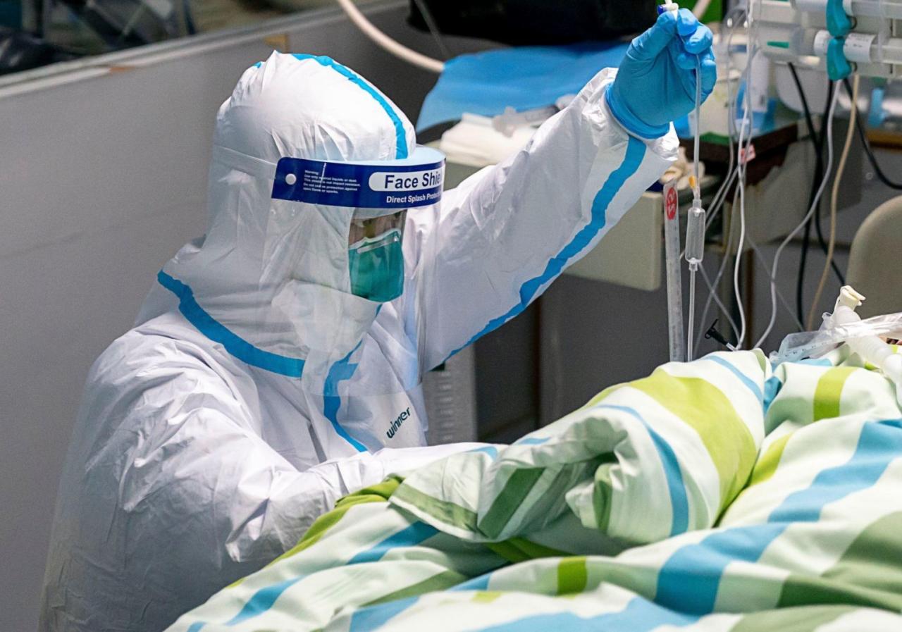 США прогнозируют скорое удвоение числа смертей из-за коронавируса в сутки