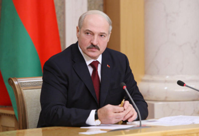 Лукашенко заявил, что не будет президентом после принятия новой конституции