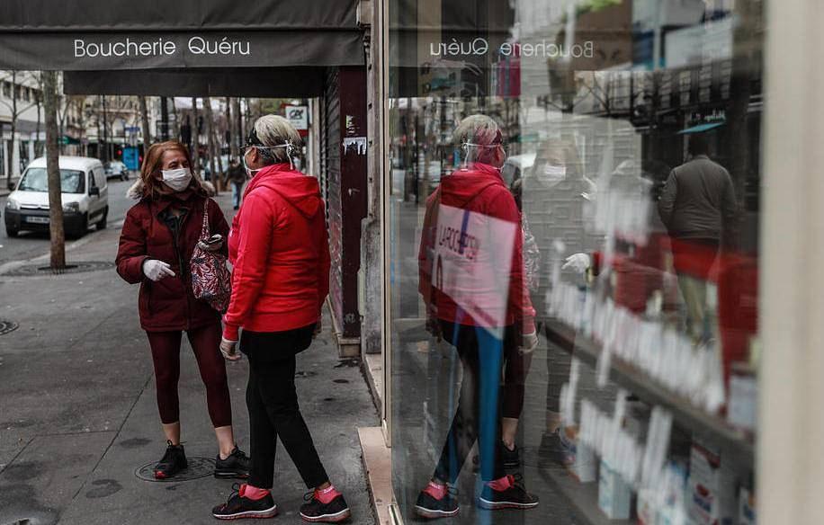 Во Франции почти 11 тысяч человек умерли от коронавируса