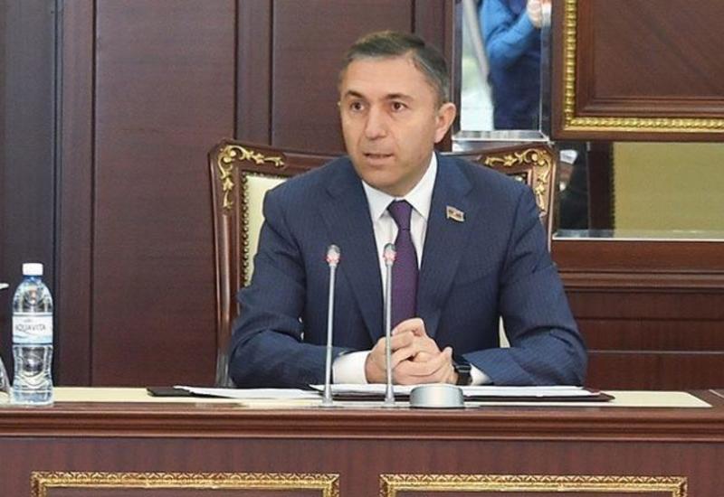 Глава парламентского комитета Азербайджана: Глобальная динамика распространения коронавируса требует от нас осторожности