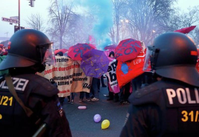 Протесты против карантина в Берлине