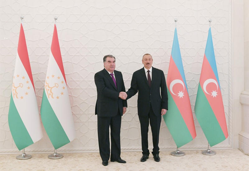 Prezident İlham Əliyev və Tacikistan Prezidenti Emoməli Rəhmon arasında telefon danışığı olub