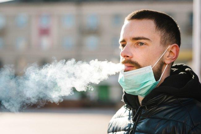 Курение не защищает от коронавируса