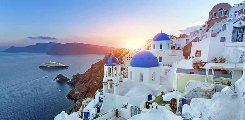 Туристический сезон в Греции откроется 15 июня