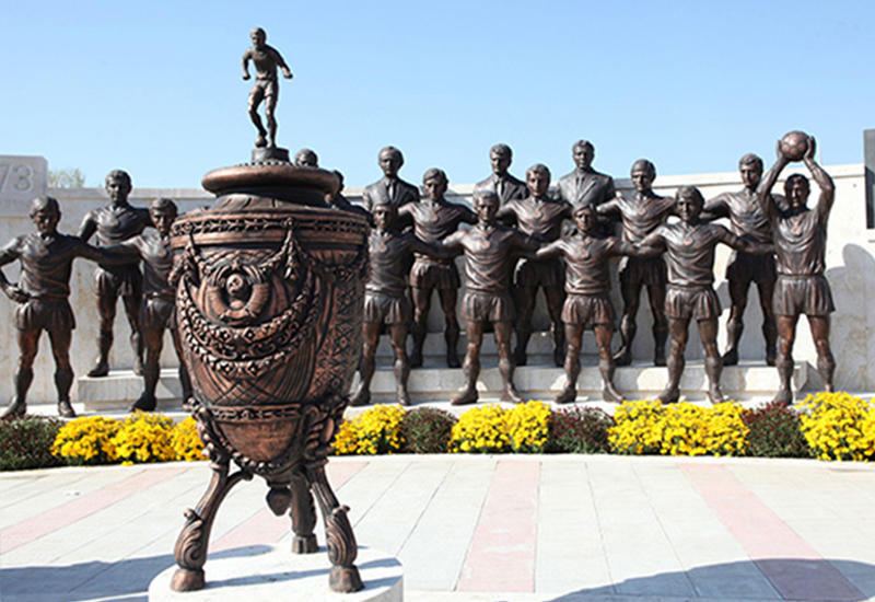 В Ереване украли статую вице-президента Российского футбольного союза