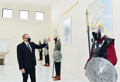 Президент Ильхам Алиев сделал выговор главе ИВ: Настоящее название Сисиана – Гаракильсе. Впоследствии армяне назвали его Сисианом. Поэтому сотрите это и напишите Гаракильсе