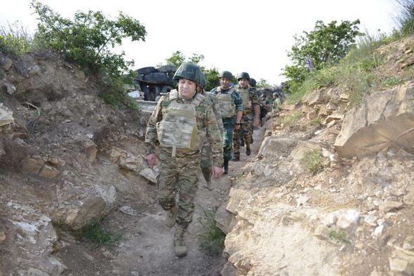 Генералы Погранслужбы и Военной прокуратуры Азербайджана побывали на границе с Арменией