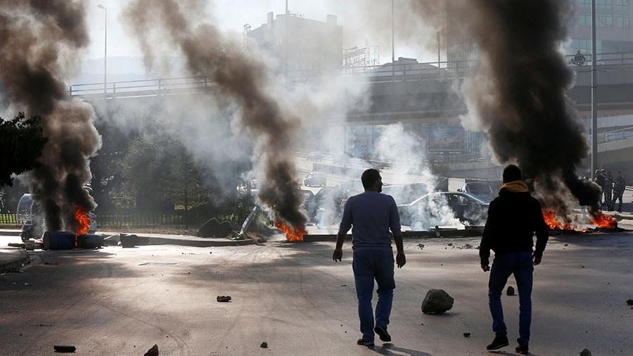 В Ливане полиция применила слезоточивый газ против демонстрантов