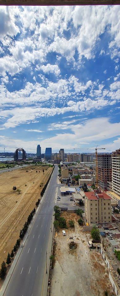 Опустевший Баку: виды из окон, балконов и с улиц