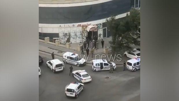 Полиция оцепила маркет в Баку