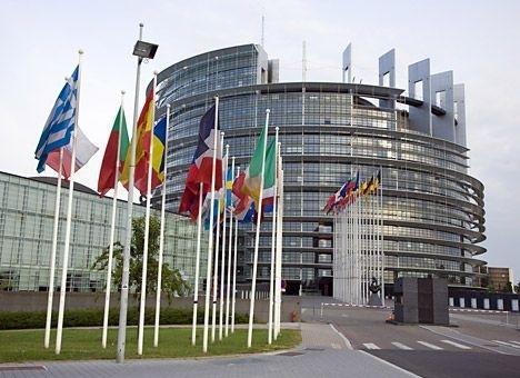 Европарламент отказался от приглашения, которого не было. Очень «смело»
