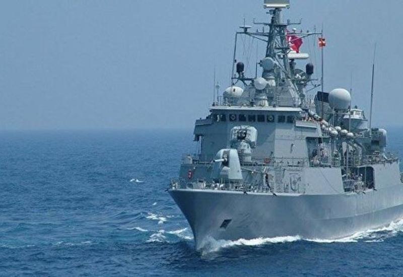 Турция провела крупные военные учения в Средиземном море