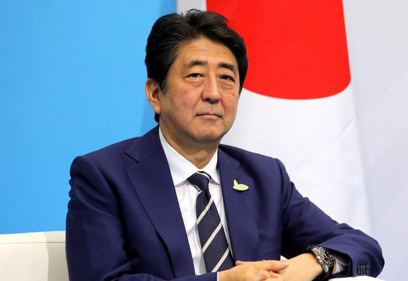 Премьер Японии намерен изменить Конституцию Японии