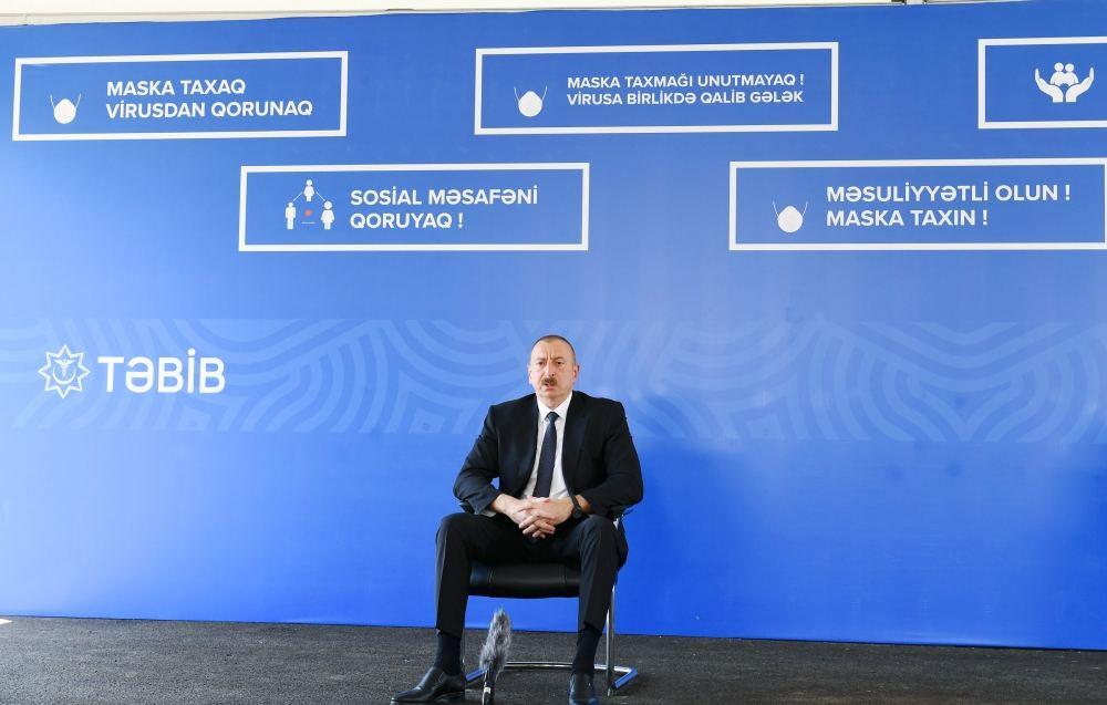 Президент Ильхам Алиев и Первая леди Мехрибан Алиева приняли участие в открытии больницы модульного типа в Гяндже
