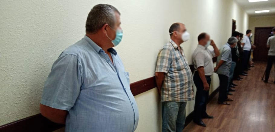 В Шамкире задержан человек, пытавшийся организовать торжество по случаю обрезания