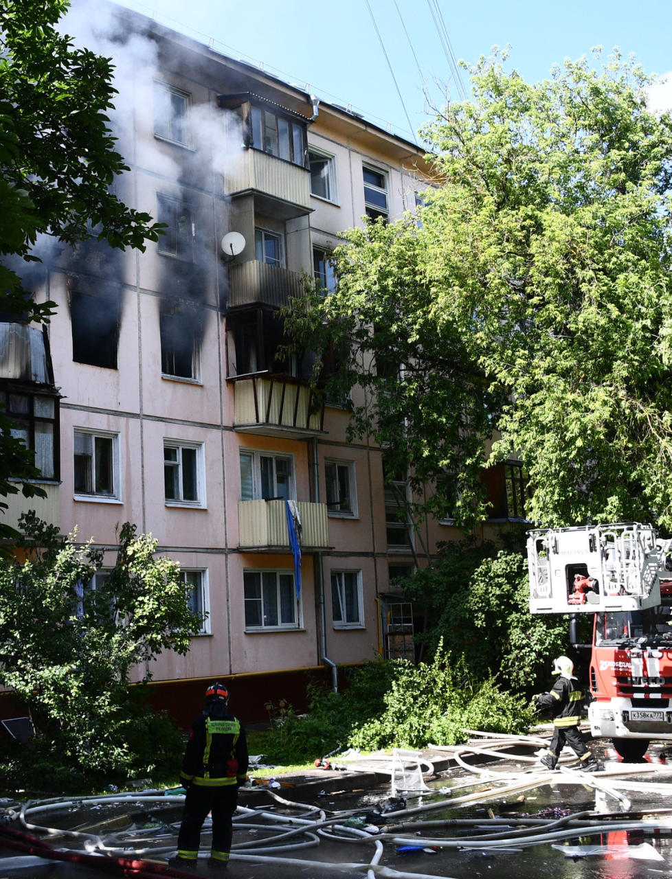 Кадры четырех сгоревших квартир после взрыва газа в Москве