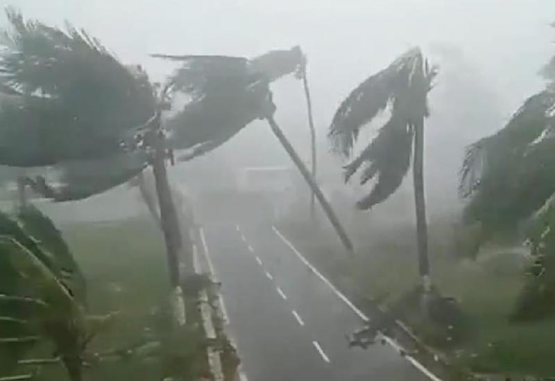 Трое погибли в результате циклона на юге Бразилии