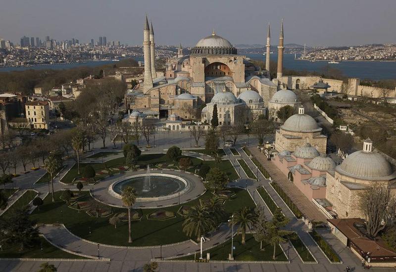 Госсовет Турции разрешил сменить статус собора Святой Софии с музея на мечеть