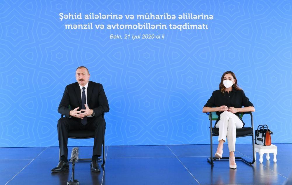 Президент Ильхам Алиев: И внешняя, и внутренняя политика должна преследовать одну цель - чтобы страна стала еще более могущественной, чтобы люди жили еще лучше