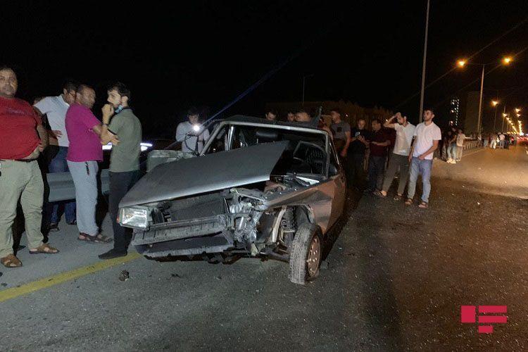 Тяжелое ДТП на трассе Баку-Сумгайыт, есть пострадавшие