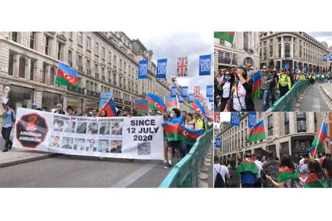 В Лондоне прошла мирная акция азербайджанцев в связи с последними провокациями Армении